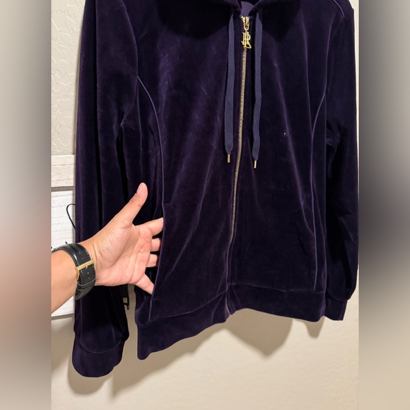 Sold!! - Picture 3 of 9